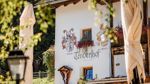 Reschenpass: Übernachtung im ehemaligen Schmugglerhof Reschenpass: Übernachtung im ehemaligen Schmugglerhof
